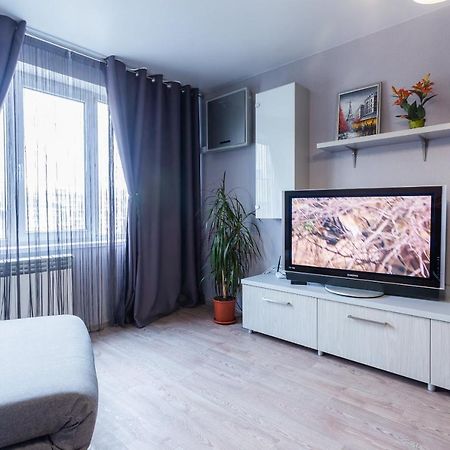 Apartment Obolon Metro Station Kiev Luaran gambar