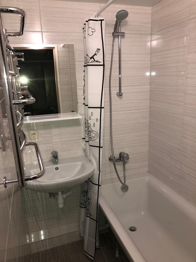 Apartment Obolon Metro Station Kiev Luaran gambar