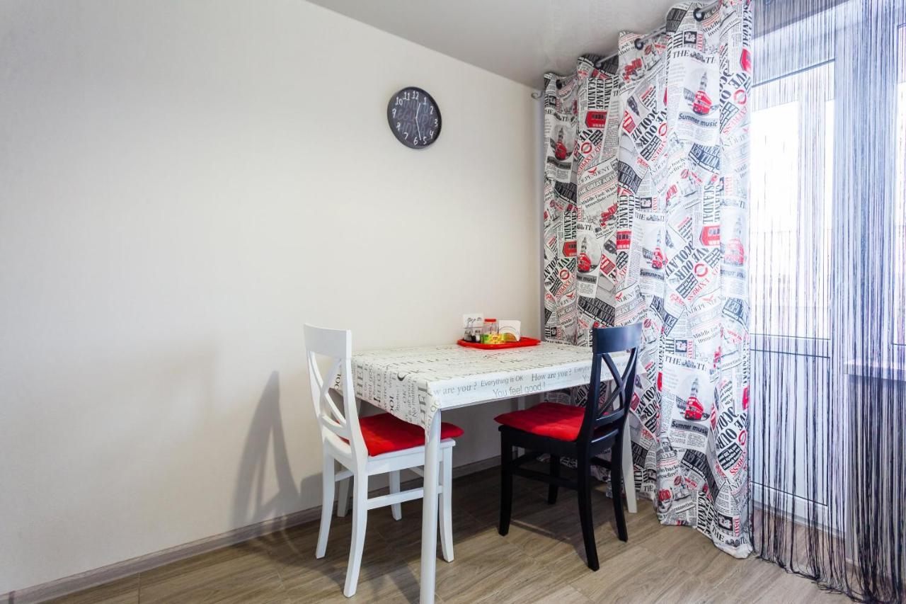 Apartment Obolon Metro Station Kiev Luaran gambar